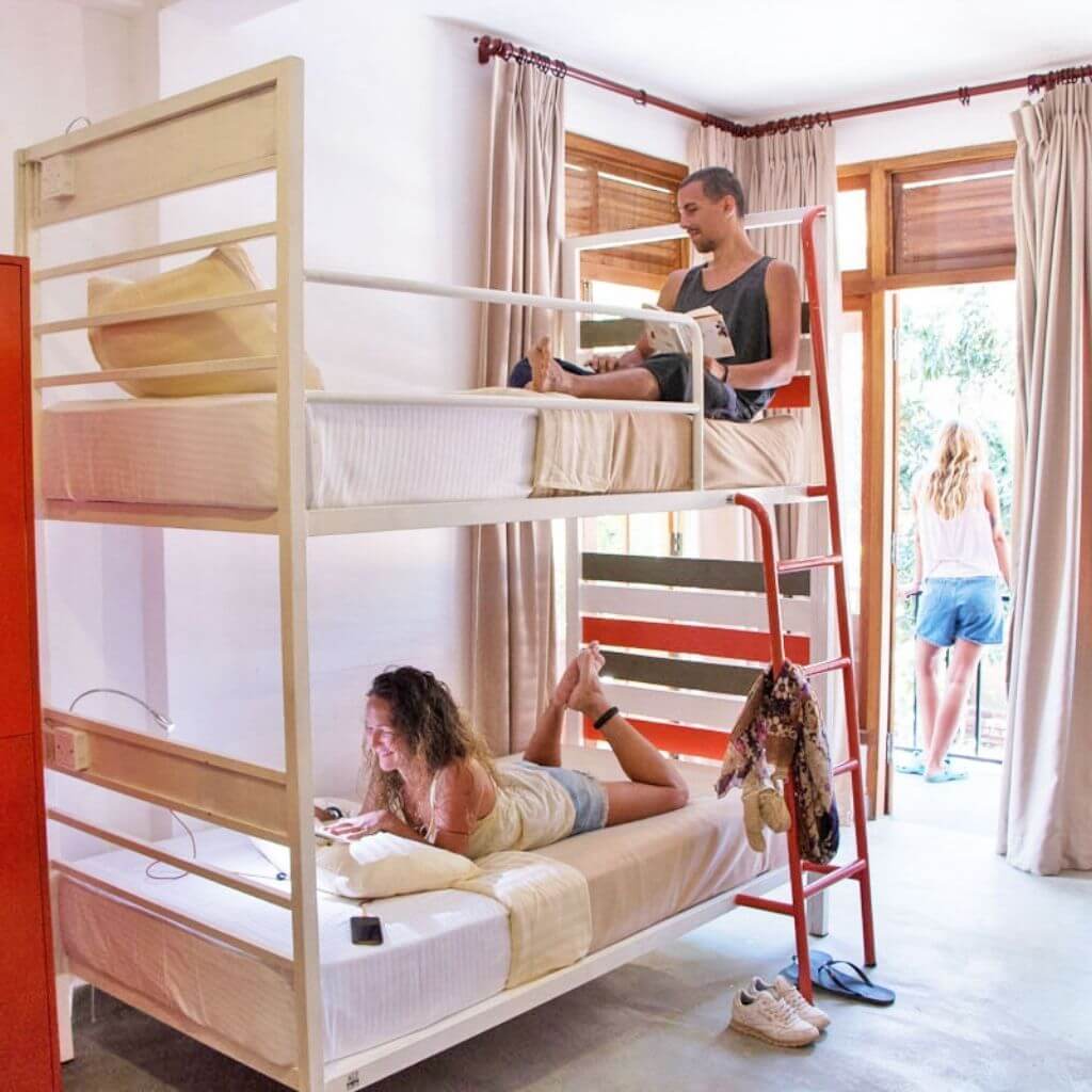 Hangover_Hostels_room